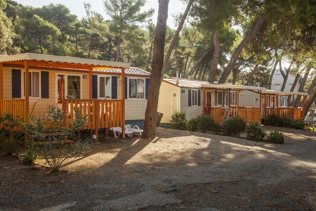 Camping Village Poljana Mali Lošinj Exteriör bild